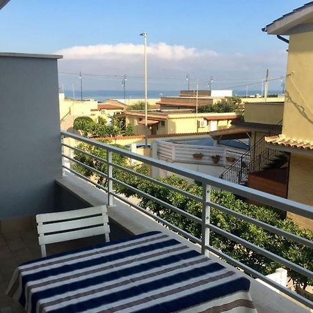 Sunset House Apartment Fiumicino Bagian luar foto