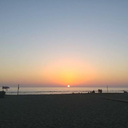 Sunset House Apartment Fiumicino Bagian luar foto