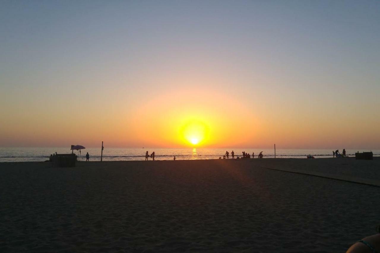 Sunset House Apartment Fiumicino Bagian luar foto