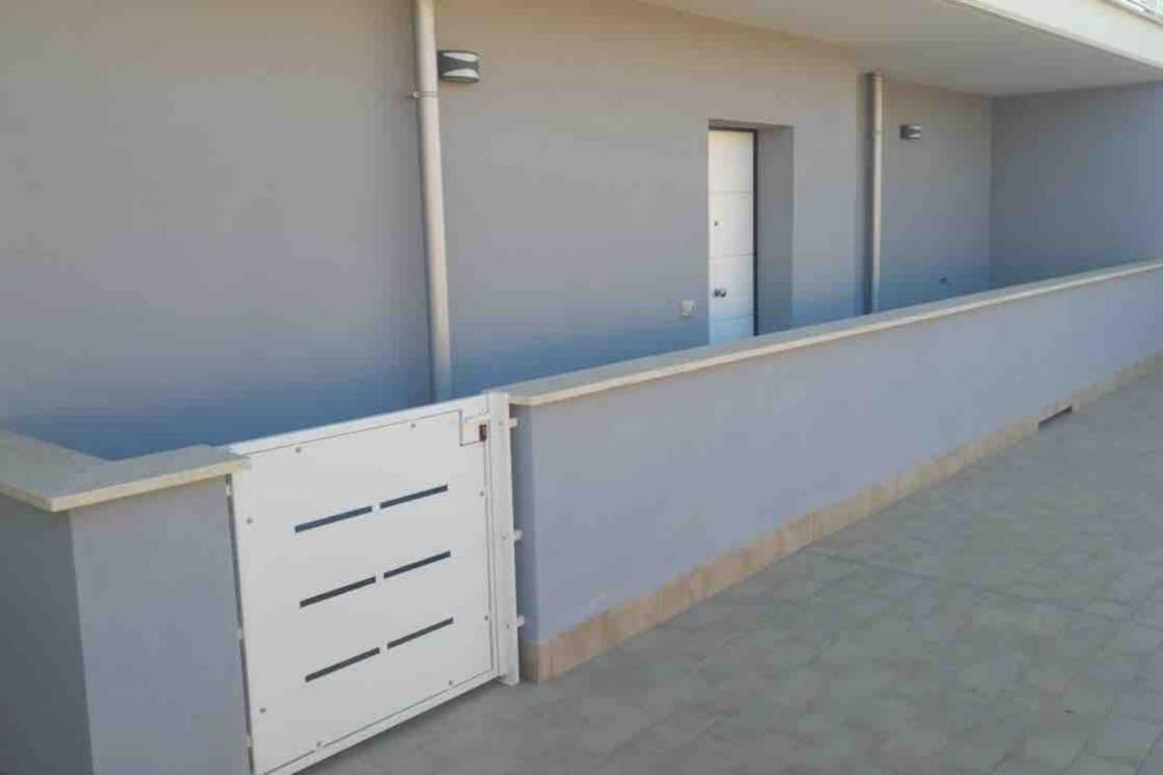 Sunset House Apartment Fiumicino Bagian luar foto
